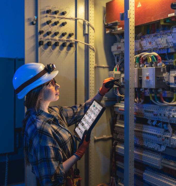 Electrician Commercial Near Me Houston, TX – Powering Businesses That Never Stop